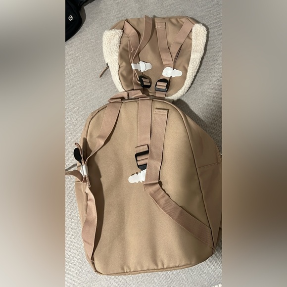 Backpack - Picture 3 of 3